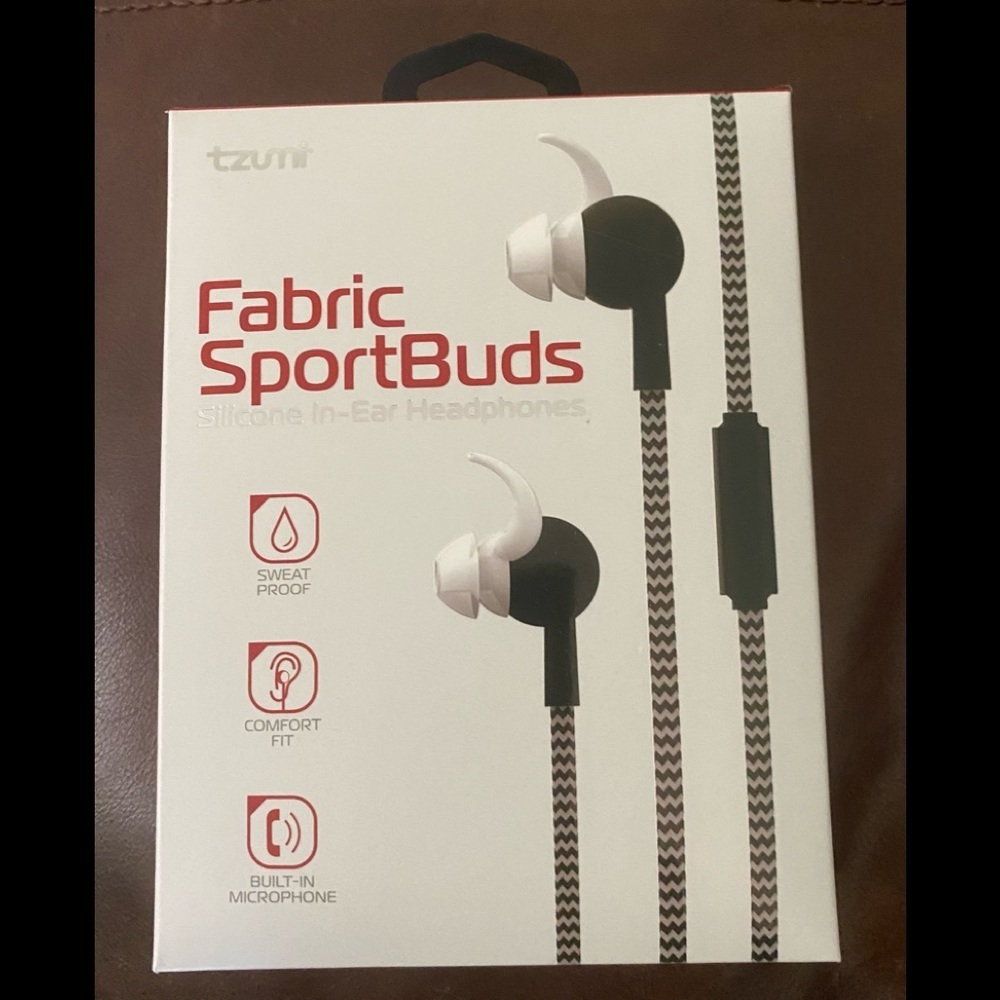 Tzumi Fabric SportBuds Black Earphones Comfort Fit Built In Microphone Wired New